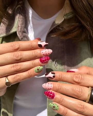 Tırnak çalışması — SİS Nails Studio Üsküdar